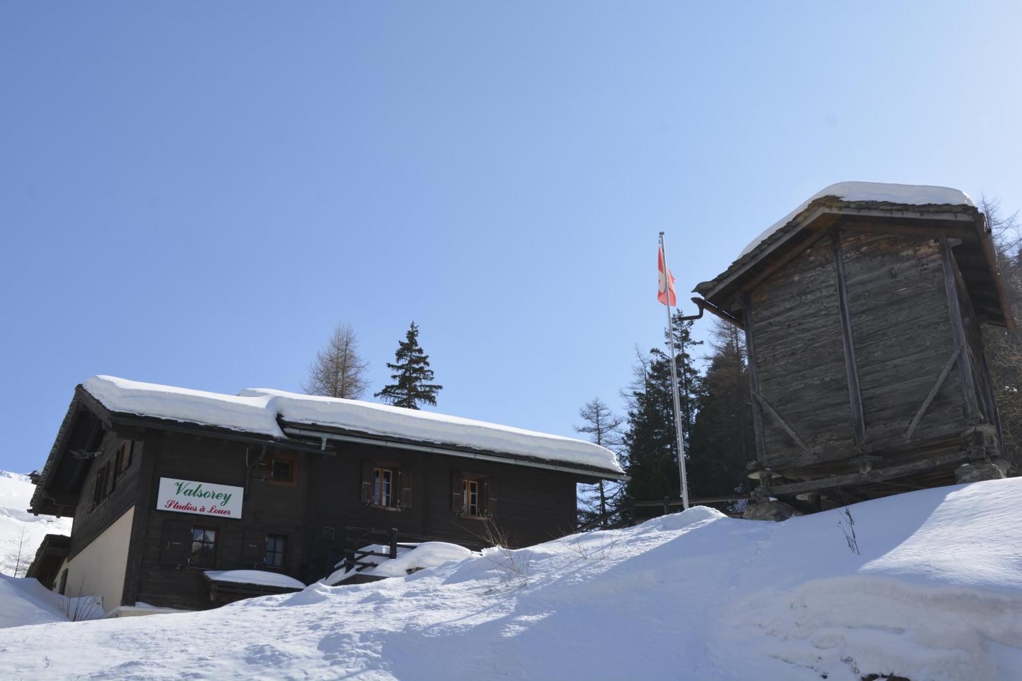 Studios Du Valsorey Bourg-Saint-Pierre Zewnętrze zdjęcie